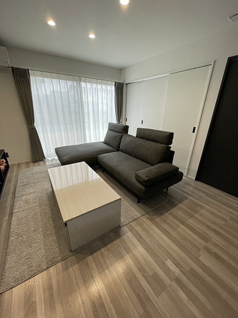 福山市 カウチソファ