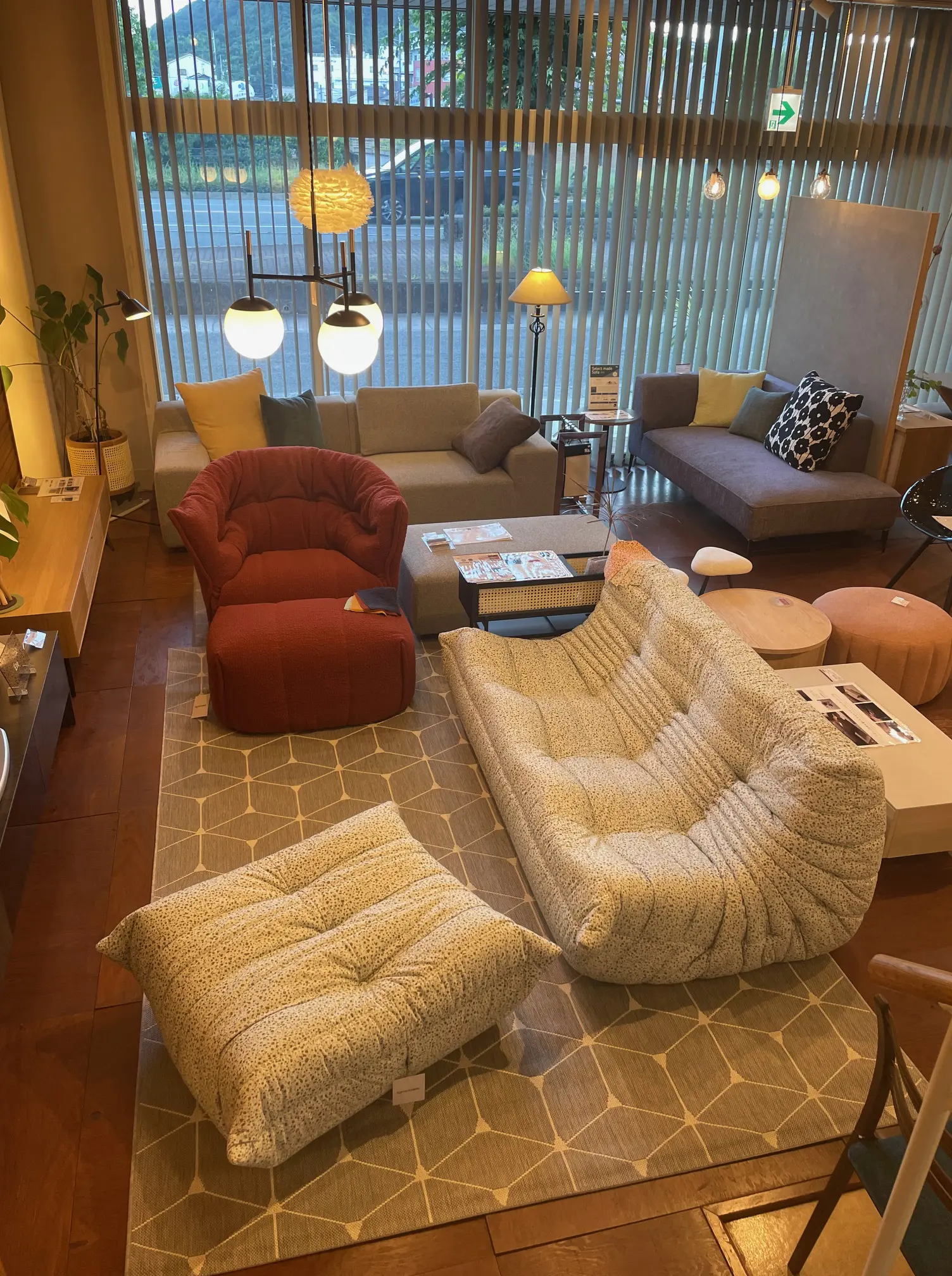 福山市の家具専門店リッツインテリア】フランスのブランド「リーン